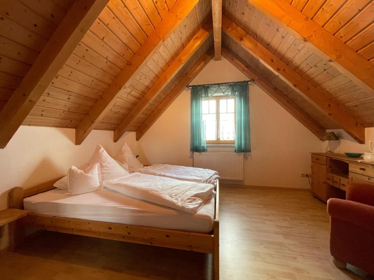 Ferienwohnungen Am Kirchberg Kapplblick Neualbenreuth Ngoại thất bức ảnh